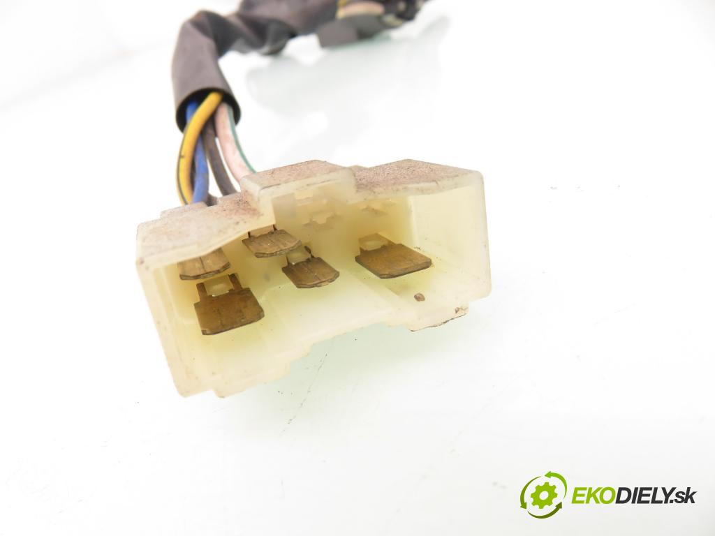 DAEWOO TICO (KLY3) HB 1996 35,00 0.8 48 - F8C 796,00 spinačka  (Spínacie skrinky a kľúče)