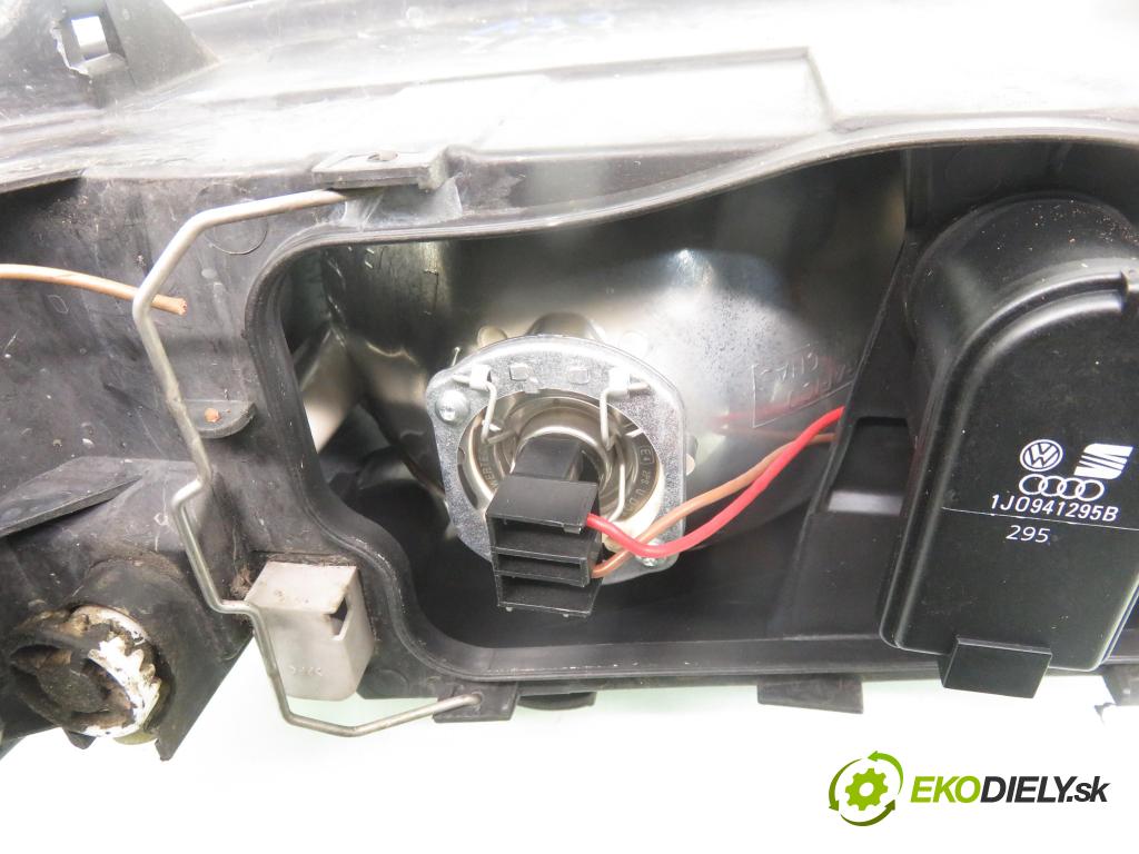 SEAT LEON (1M1) HB 1999 74,00 1.6 - AKL 1595,00 Svetlo PP 1M1941002D ; 67742701