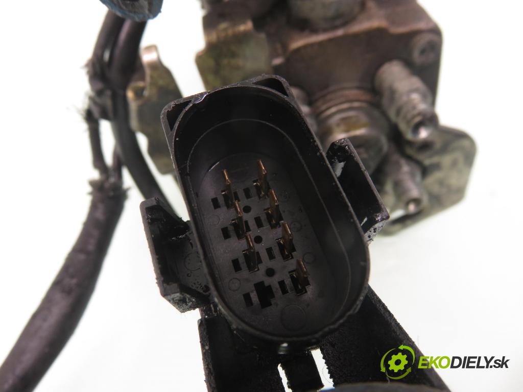 VW PASSAT B5 (3B2) SEDAN 1997 66,00 1.9 TDI - AHH 1896,00 Pumpa vstrekovacia 0460404986 ; 028130115A (Vstrekovacie čerpadlá)