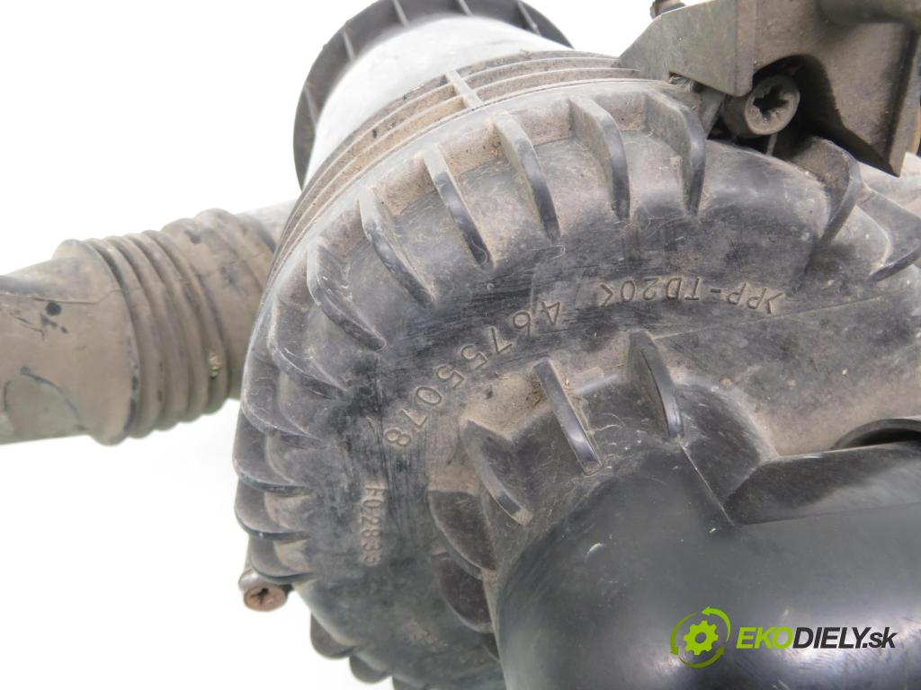 FIAT PUNTO (188_) HB 2001 63,00 1.9 JTD - 188 A7.000 1910,00 Obal filtra vzduchu 46755078 ; 46552774 (Obaly filtrov vzduchu)