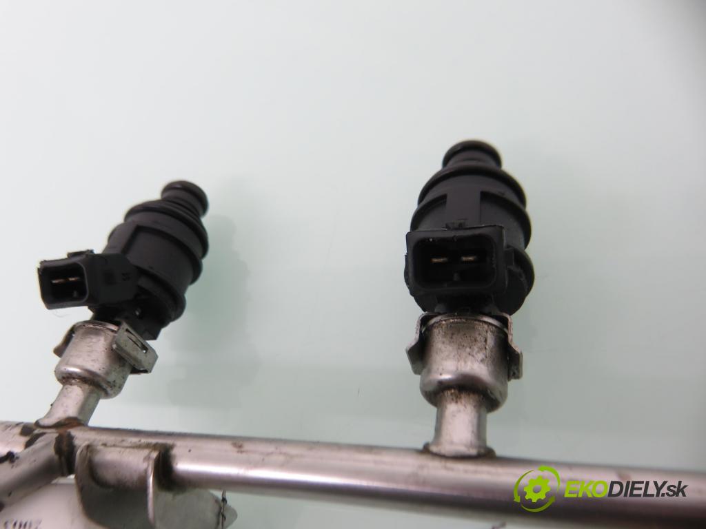 OPEL SIGNUM KOMBI 2003 90,00 1.8 - Z 18 XE 1796,00 Lišta vstrekovacia 5WK93151 ; 90536149 (Vstrekovacie lišty)