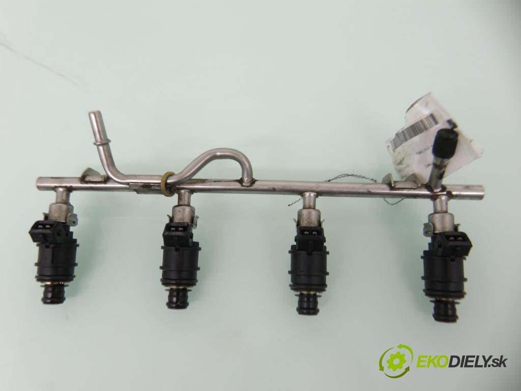 OPEL SIGNUM KOMBI 2003 90,00 1.8 - Z 18 XE 1796,00 Lišta vstrekovacia 5WK93151 ; 90536149 (Vstrekovacie lišty)