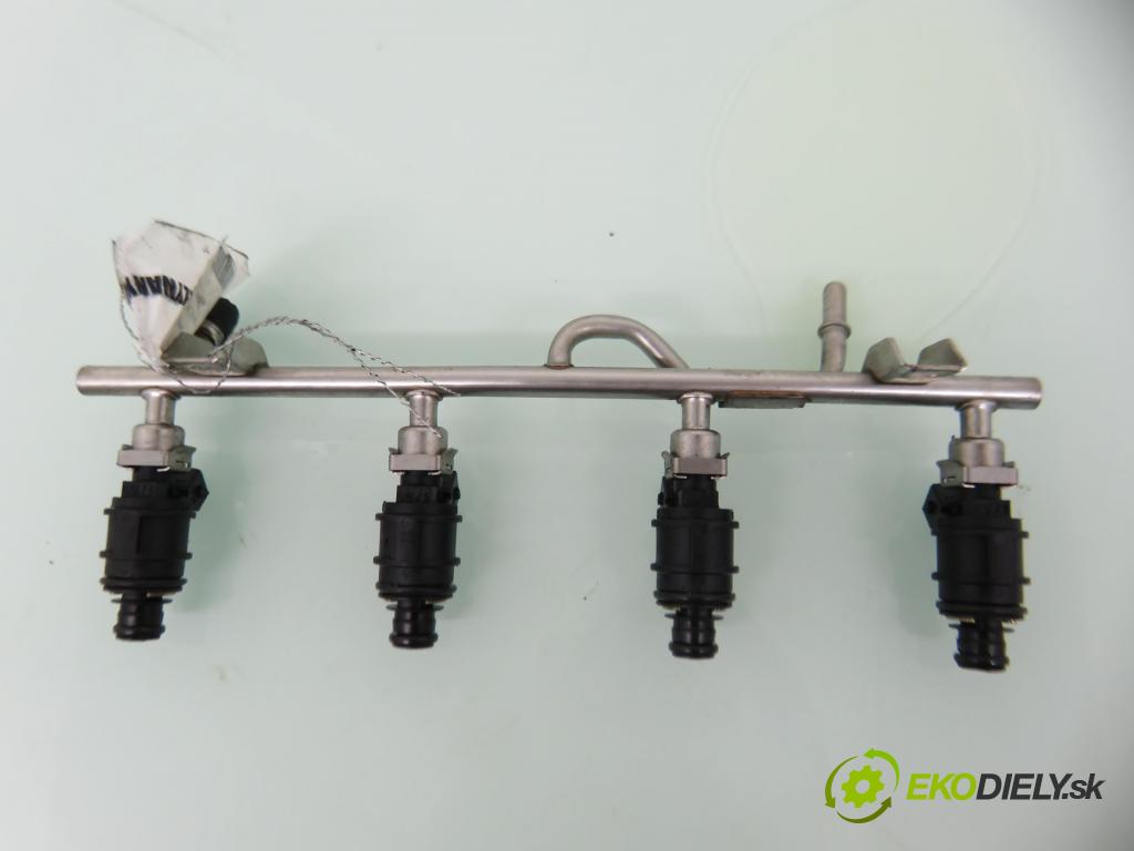 OPEL SIGNUM KOMBI 2003 90,00 1.8 - Z 18 XE 1796,00 Lišta vstrekovacia 5WK93151 ; 90536149 (Vstrekovacie lišty)