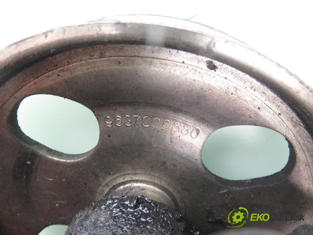 FORD FIESTA V (JH_, JD_) HB 2003 50,00 1.4 TDCi 8V 68 - F6JA 1399,00 Pumpa servočerpadlo 9637000880 (Servočerpadlá, pumpy riadenia)