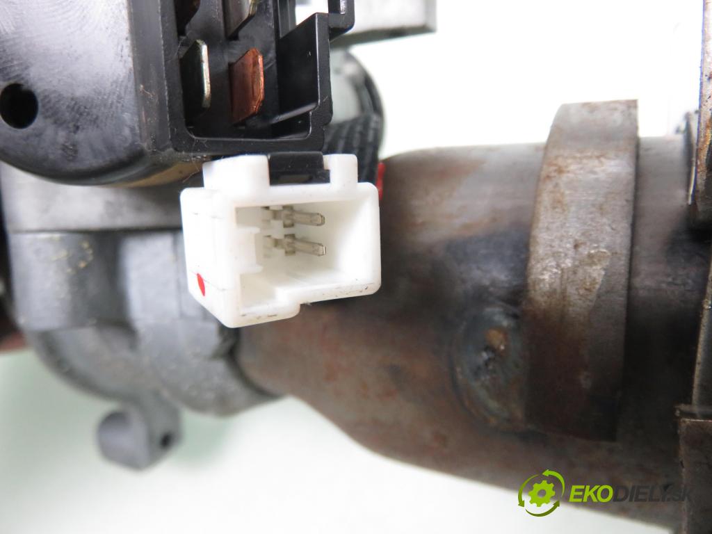 MITSUBISHI CARISMA (DA_) SEDAN 1997 66,00 1.6 (DA1A) - 4G92 (SOHC 16V) 1597,00 spinačka 36278900 (Spínacie skrinky a kľúče)