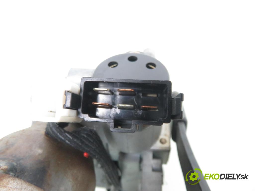 MITSUBISHI CARISMA (DA_) SEDAN 1997 66,00 1.6 (DA1A) - 4G92 (SOHC 16V) 1597,00 spinačka 36278900 (Spínacie skrinky a kľúče)