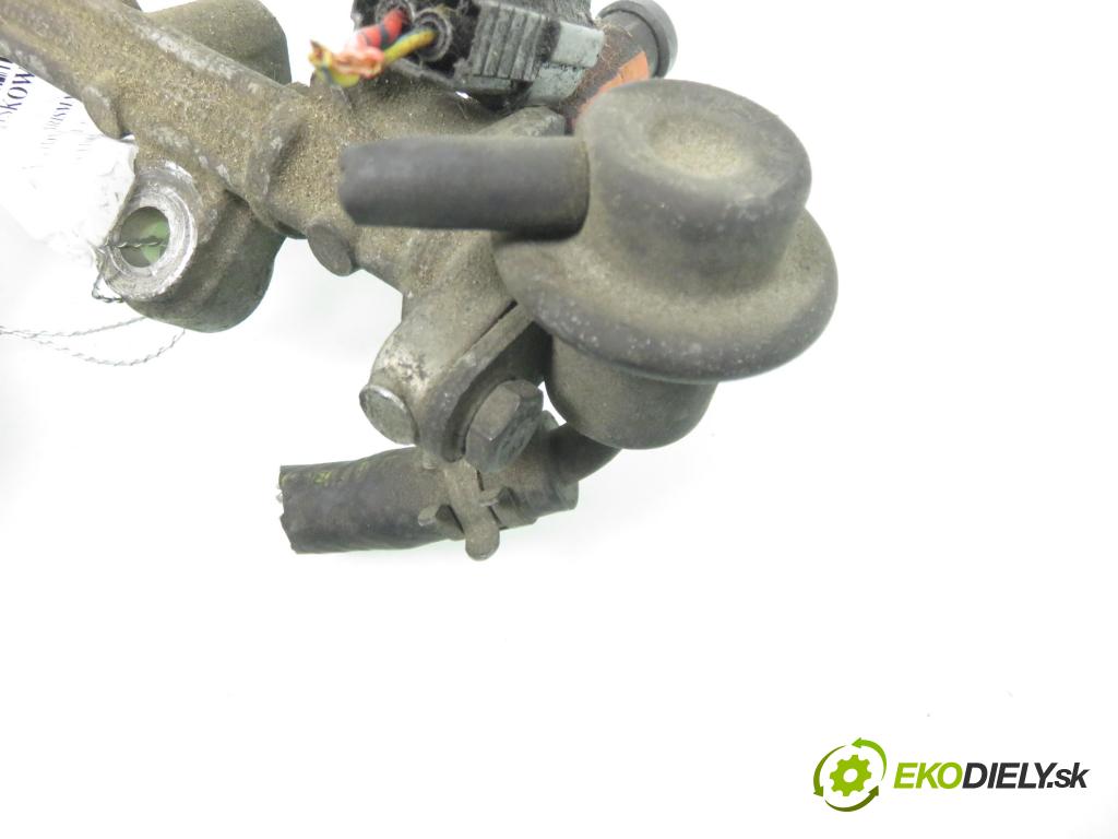 MITSUBISHI CARISMA (DA_) SEDAN 1997 66,00 1.6 (DA1A) - 4G92 (SOHC 16V) 1597,00 Lišta vstrekovacia CDH210 ; 795300 ; 7319787 (Vstrekovacie lišty)