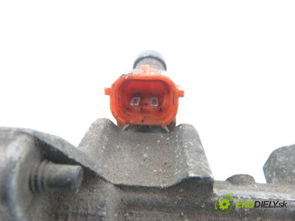 MITSUBISHI CARISMA (DA_) SEDAN 1997 66,00 1.6 (DA1A) - 4G92 (SOHC 16V) 1597,00 Lišta vstrekovacia CDH210 ; 795300 ; 7319787 (Vstrekovacie lišty)