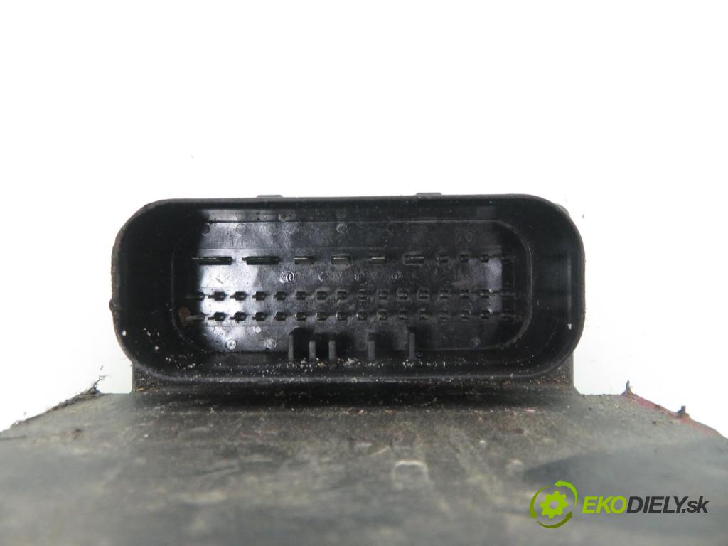 BMW 5 (E39) SEDAN 1999 110,00 520 i - 150 M52 B20 (206S4) 1991,00 Pumpa ABS 6756342 ; 0265223001 ; 0265900001 (Pumpy ABS)