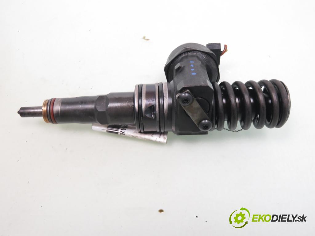 VW PASSAT B5.5 (3B3) KOMBI 2003 96,00 1.9 TDI - AWX 1896,00 Vstrekovač 038130073AL ; 0414720037 (Vstrekovače)