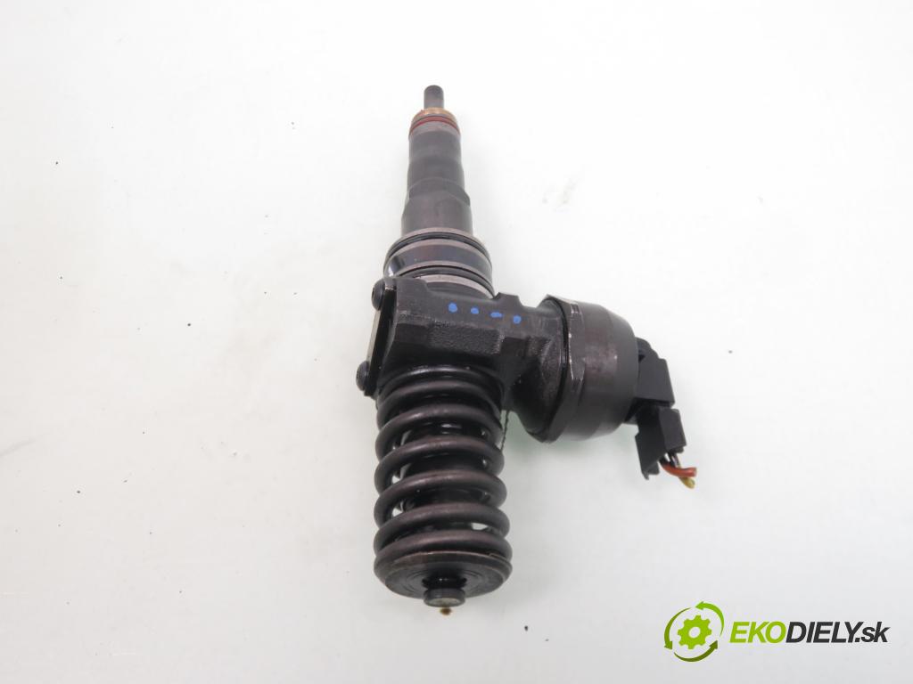 VW PASSAT B5.5 (3B3) KOMBI 2003 96,00 1.9 TDI - AWX 1896,00 Vstrekovač 038130073AL ; 0414720037 (Vstrekovače)