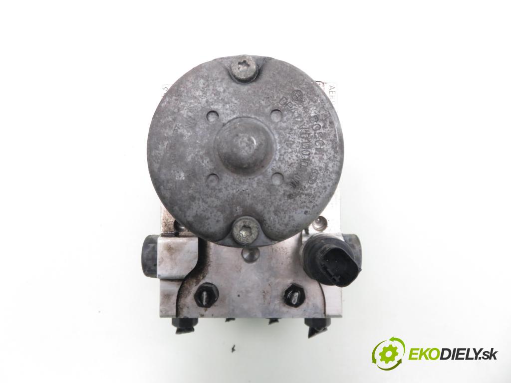 VW PASSAT B5.5 Variant (3B6) KOMBI 2001 96,00 1.9 TDI - AWX 1896,00 Pumpa ABS 0265950055 ; 0265225124 ; 4B0614517G (Pumpy ABS)