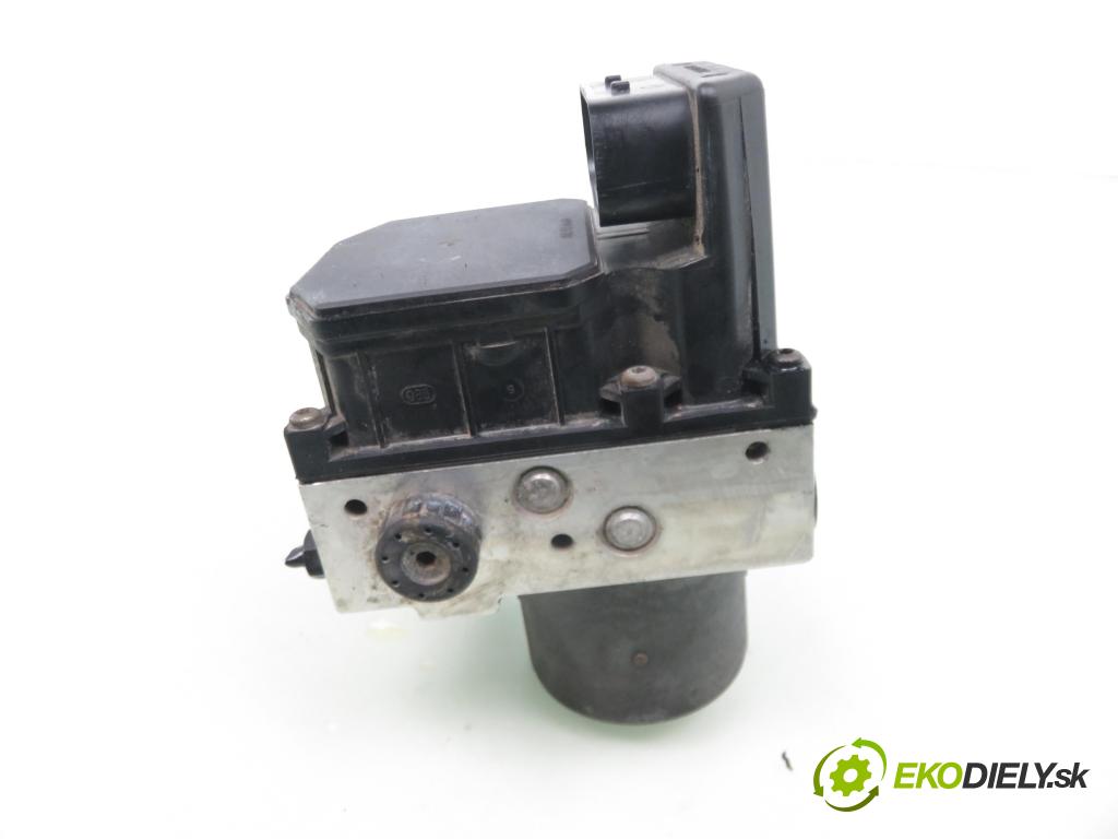 VW PASSAT B5.5 Variant (3B6) KOMBI 2001 96,00 1.9 TDI - AWX 1896,00 Pumpa ABS 0265950055 ; 0265225124 ; 4B0614517G (Pumpy ABS)