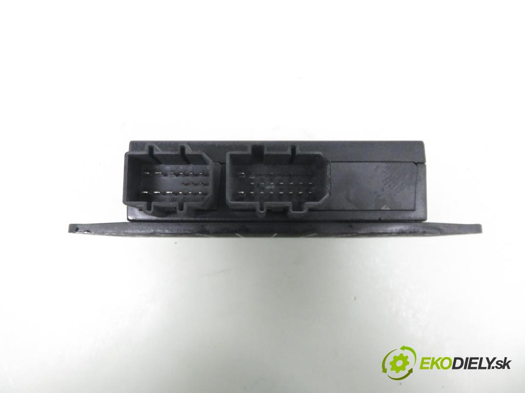 VW PASSAT B5.5 Variant (3B6) KOMBI 2001 96,00 1.9 TDI - AWX 1896,00 MODUL komfortu 1C0959799B ; 5DK00821400