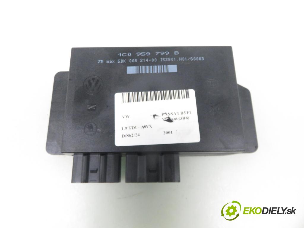 VW PASSAT B5.5 Variant (3B6) KOMBI 2001 96,00 1.9 TDI - AWX 1896,00 MODUL komfortu 1C0959799B ; 5DK00821400