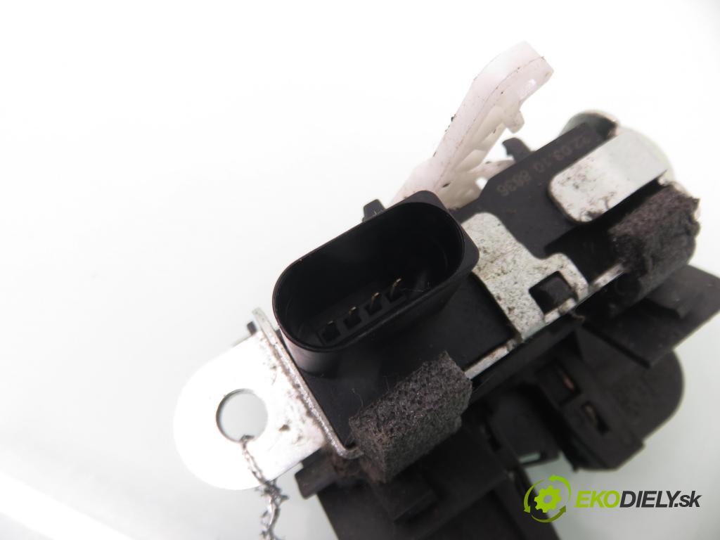 SEAT IBIZA IV (6J5, 6P1) HB 2009 63,00 1.4 16V 86 - BXW 1390,00 zámok dveří kufr EL. 6J3827505 ; 6J3827505A