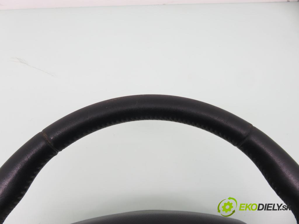 FORD FOCUS C-MAX (DM2) MINIVAN 2003 74,00 1.6 - HWDA 1596,00 Volant  (Volanty)