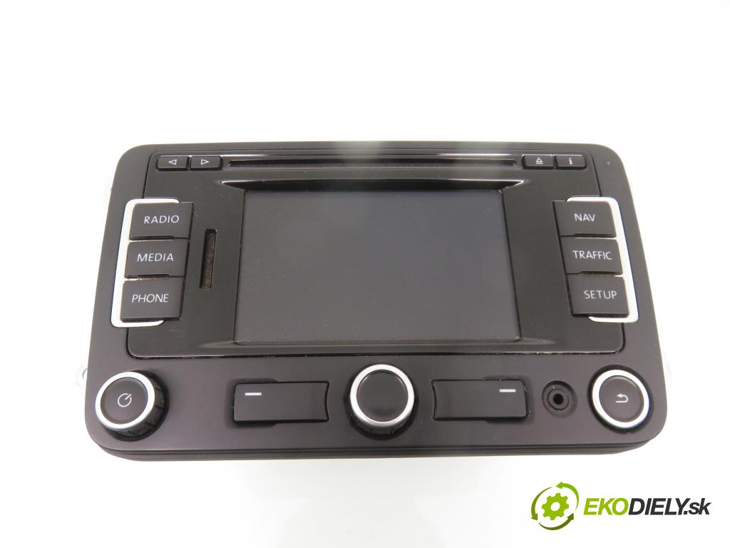 VW JETTA III (1K2) SEDAN 2010 77,00 1.6 TDI - CAYC 1598,00 RADIO CD 3C0035270