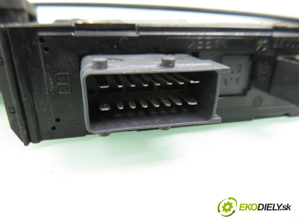 PEUGEOT 307 CC (3B) CABRIO 2003 100,00 2.0 16V 136 - RFN 1997,00 Mechanizmus okien 3D 9637130780 ; 0130821765 ; 990834101