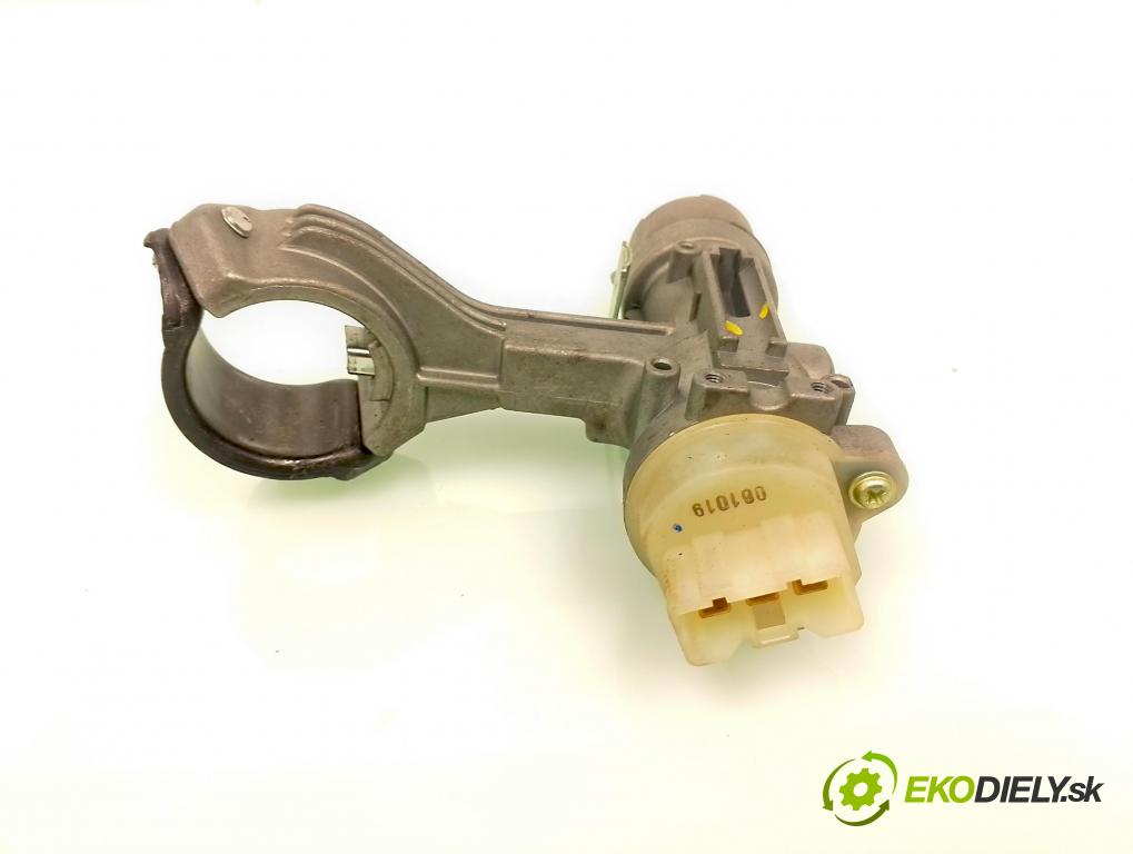 HYUNDAI TUCSON (JM) SUV 2005 100,00 2.0 CRDi 2WD 136 - D4EA-F 1991,00 spinačka  (Spínacie skrinky a kľúče)