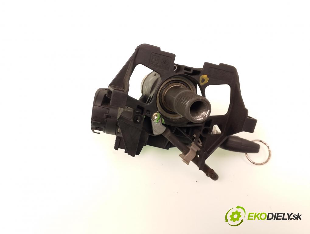 OPEL ASTRA G liftback (T98) HB 1999 55,00 1.7 DTI 16V - Y 17 DT 1686,00 spinačka 90589313 ; 90589389 (Spínacie skrinky a kľúče)