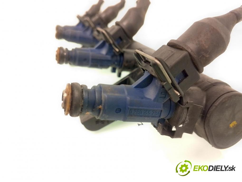 PEUGEOT 206 liftback (2A/C) HB 2003 55,00 1.4 75 - KFW 1360,00 Lišta vstrekovacia 9625194080 ; 0280155794 (Vstrekovacie lišty)