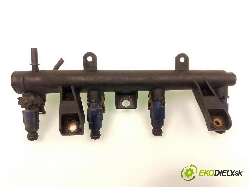 PEUGEOT 206 liftback (2A/C) HB 2003 55,00 1.4 75 - KFW 1360,00 Lišta vstrekovacia 9625194080 ; 0280155794 (Vstrekovacie lišty)