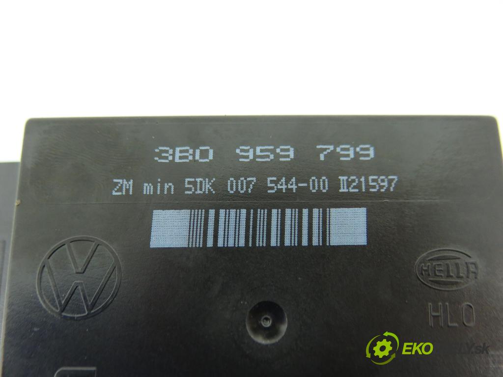 VW PASSAT B5 (3B2) SEDAN 1997 66,00 1.9 TDI - AHH 1896,00 MODUL komfortu 3B0959799 ; 3B0959507 ; 73190400