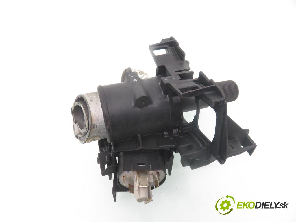 OPEL ASTRA G liftback (T98) HB 1999 60,00 2.0 DI - X 20 DTL 1995,00 spinačka 90589313 ; 90589389 (Spínacie skrinky a kľúče)