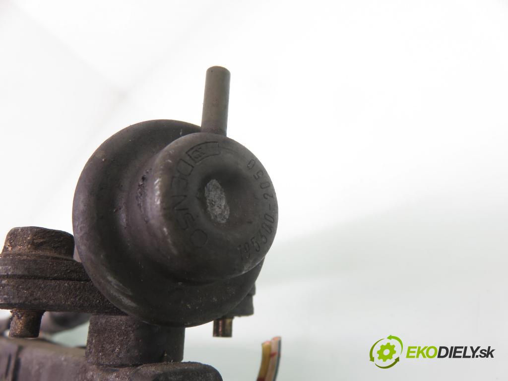 MAZDA 323 F V (BA) HB 1996 84,00 1.8 16V 114 - BP-ZE 1840,00 Lišta vstrekovacia 7953002050 (Vstrekovacie lišty)