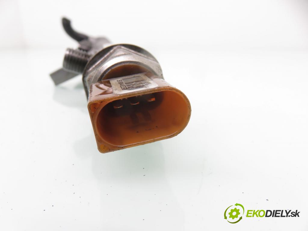 VW JETTA III (1K2) SEDAN 2010 77,00 1.6 TDI - CAYC 1598,00 Lišta vstrekovacia 03L130089B ; 03L906051 (Vstrekovacie lišty)