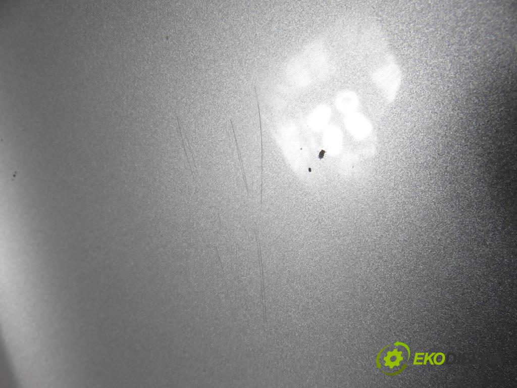 TOYOTA YARIS (_P9_) HB 2006 51,00 1.0 VVT-i (KSP90_) - 1KR-FE 998,00 kapota 1F8 (Kapoty)