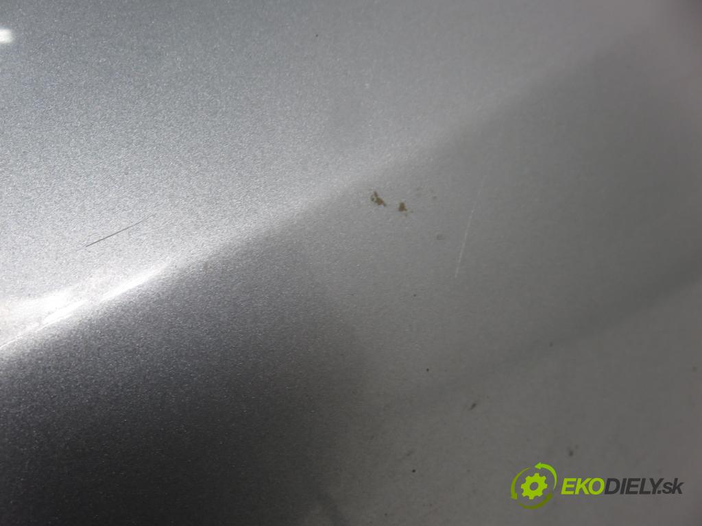 TOYOTA YARIS (_P9_) HB 2006 51,00 1.0 VVT-i (KSP90_) - 1KR-FE 998,00 nárazník přední část 1F8