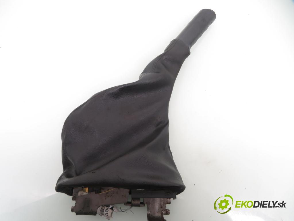 OPEL VIVARO A Skrzynia (X83) CHLODNIA 2006 66,00 2.0 CDTI 90 - M9R 782 1995,00 PÁKA: brzdy MANUÁLNY: 8200415115 ; 93854507