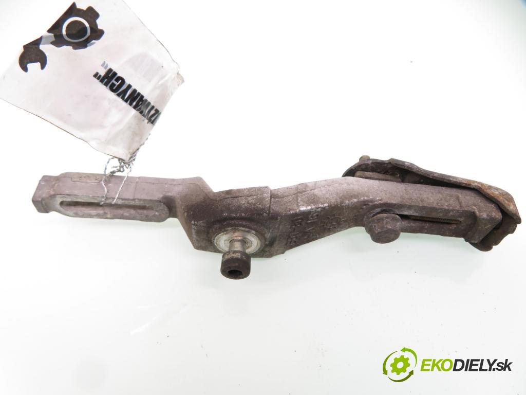 PEUGEOT 307 (3A/C) HB 2003 80,00 1.6 16V - NFU (TU5JP4) 1587,00 Napínač remeňa (Napínacie kladky)