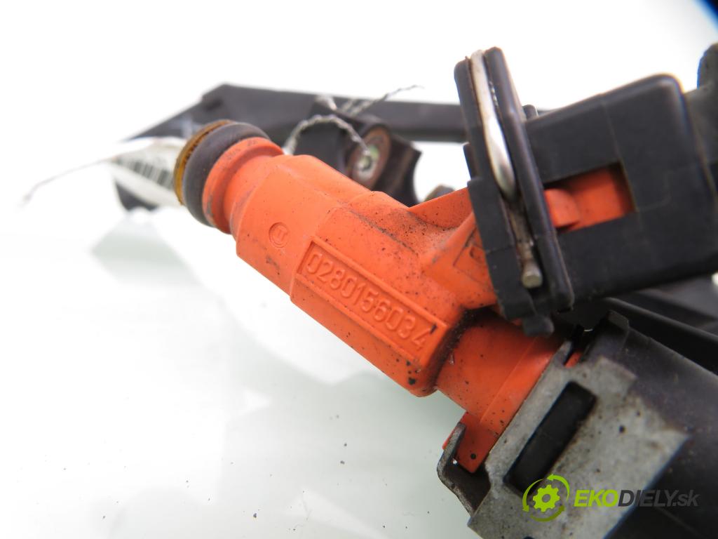 PEUGEOT 307 (3A/C) HB 2003 80,00 1.6 16V - NFU (TU5JP4) 1587,00 Lišta vstrekovacia 0280156034 ; 9636520780 (Vstrekovacie lišty)