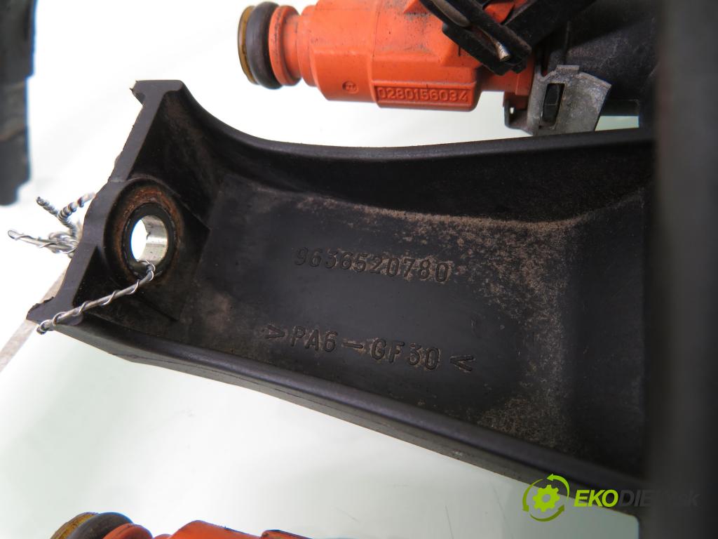 PEUGEOT 307 (3A/C) HB 2003 80,00 1.6 16V - NFU (TU5JP4) 1587,00 Lišta vstrekovacia 0280156034 ; 9636520780 (Vstrekovacie lišty)