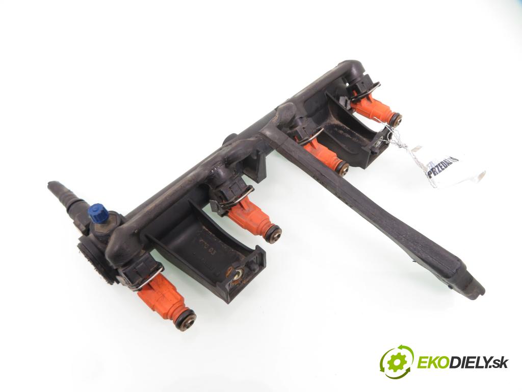 PEUGEOT 307 (3A/C) HB 2003 80,00 1.6 16V - NFU (TU5JP4) 1587,00 Lišta vstrekovacia 0280156034 ; 9636520780 (Vstrekovacie lišty)