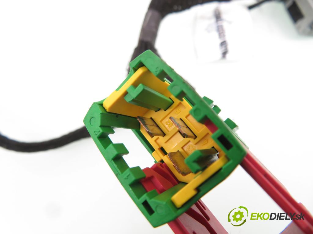 PEUGEOT 307 (3A/C) HB 2003 80,00 1.6 16V - NFU (TU5JP4) 1587,00 spinačka 36353100 (Spínacie skrinky a kľúče)