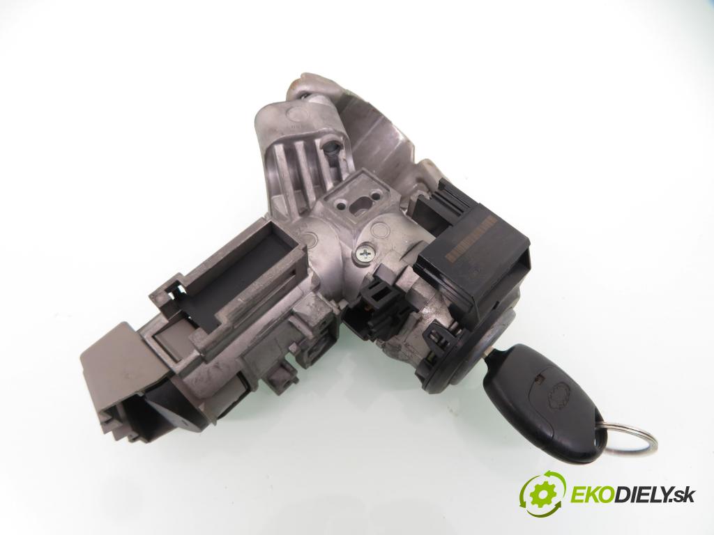 FORD FIESTA VI (CB1,CCN) HB 2009 50,00 1.4 TDCi 68 8V - F6JD 1399,00 spinačka 8V513F880DA (Spínacie skrinky a kľúče)