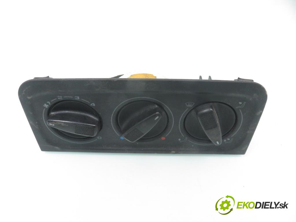 VW GOLF III (1H1) HB 1993 44,00 1.4 - ABD 1390,00 Panel topení 1H0820045 ; 1H0820045A