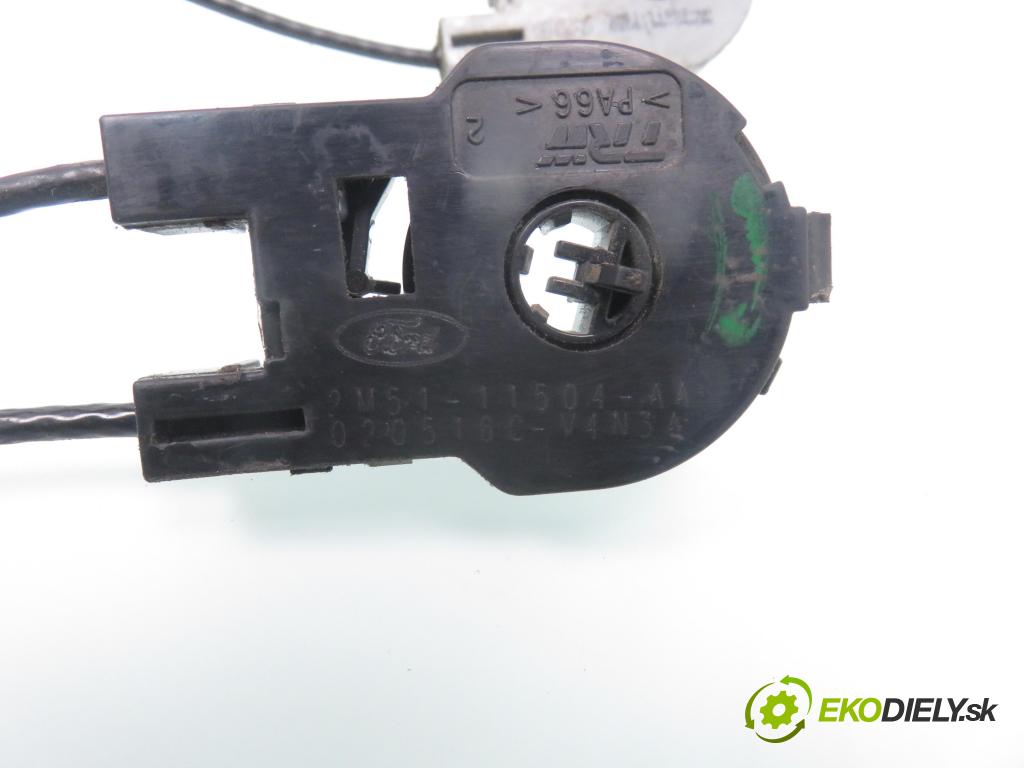 FORD FOCUS (DAW, DBW) HB 2002 74,00 1.6 16V 100 - FYDA 1596,00 lanko panel topení 2M5111504AA ; 2M5111503AA
