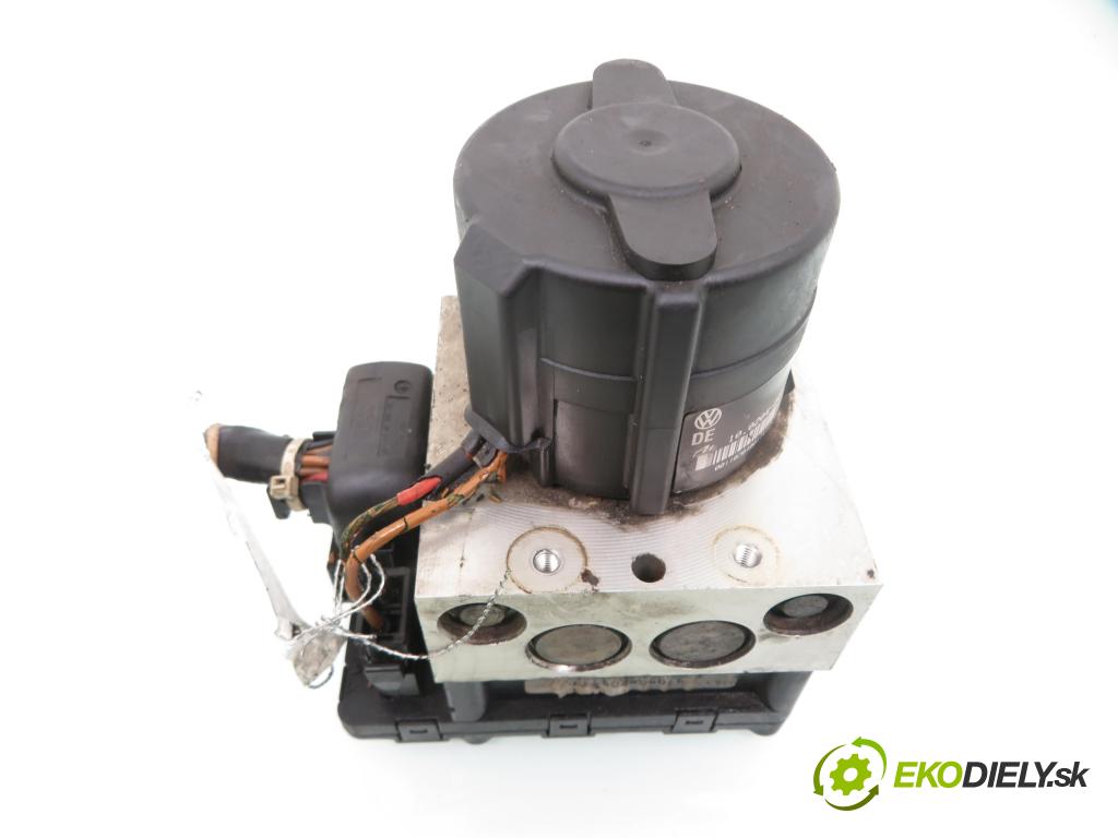 VW PASSAT B3/B4 Variant (3A5, 35I) KOMBI 1996 66,00 1.8 - ADZ 1781,00 Pumpa ABS 3A0907379 ; 10020400174 (Pumpy ABS)