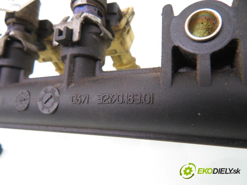 FIAT PUNTO (188_) HB 2003 44,00 1.2 Bifuel - 188 A4.000 1242,00 Lišta vstrekovacia 3219018301 (Vstrekovacie lišty)