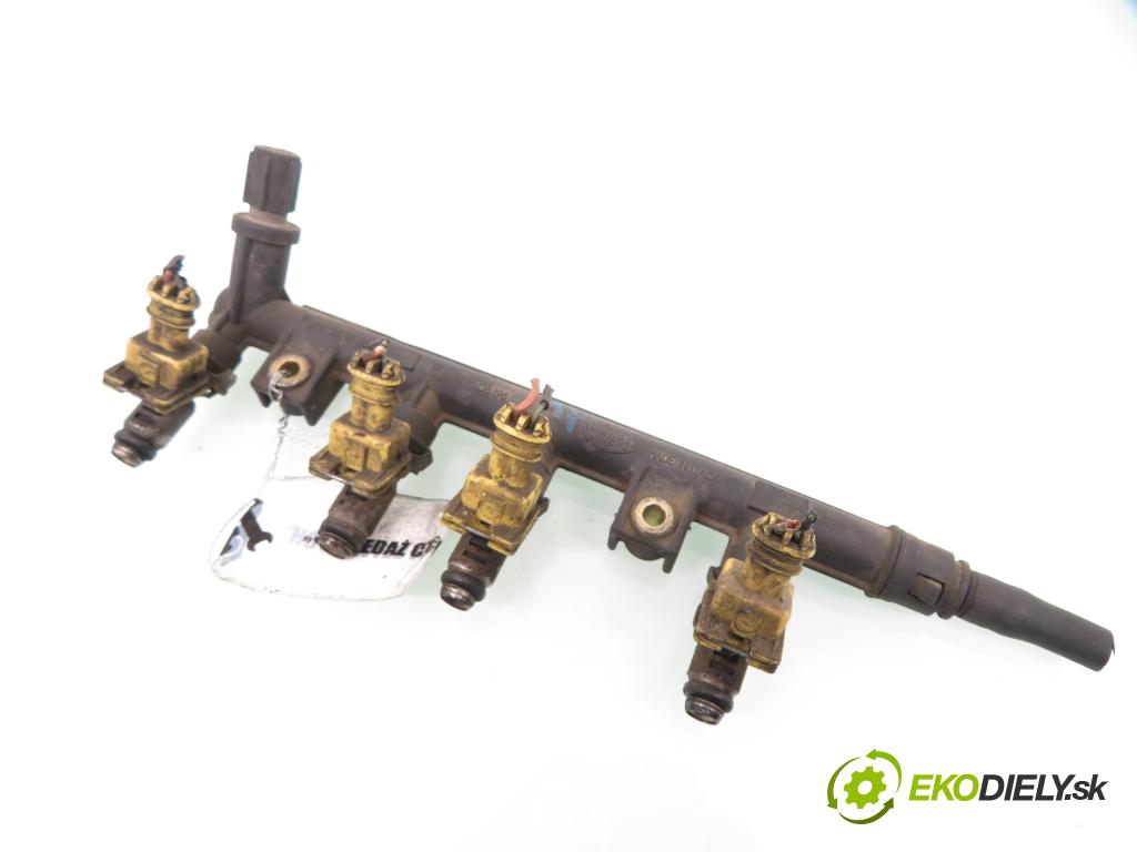 FIAT PUNTO (188_) HB 2003 44,00 1.2 Bifuel - 188 A4.000 1242,00 Lišta vstrekovacia 3219018301 (Vstrekovacie lišty)