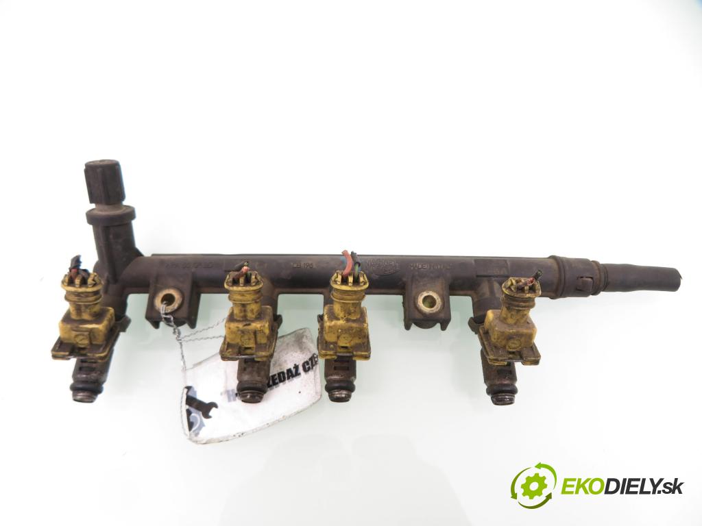 FIAT PUNTO (188_) HB 2003 44,00 1.2 Bifuel - 188 A4.000 1242,00 Lišta vstrekovacia 3219018301 (Vstrekovacie lišty)