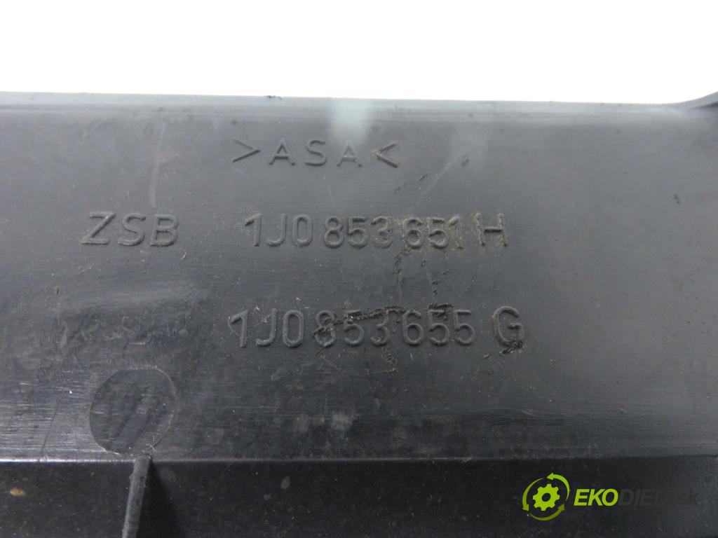 VW GOLF IV (1J1) HB 2000 66,00 1.9 TDI - AGR 1896,00 Mriežka / maska 1J0853651H ; 1J0853655G