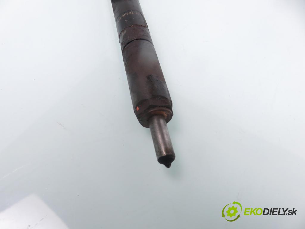 FORD FOCUS Turnier (DNW) KOMBI 2000 74,00 1.8 TDCi - FFDA 1753,00 vstrekovač EJBR02201Z ; 2T1Q9F593AA (Vstrekovače)