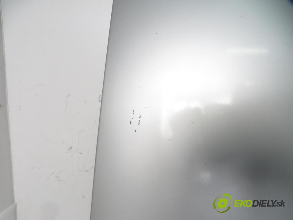 SKODA SUPERB I (3U4) SEDAN 2002 74,00 1.9 TDI - AVB 1896,00 kapota 9102 (Kapoty)