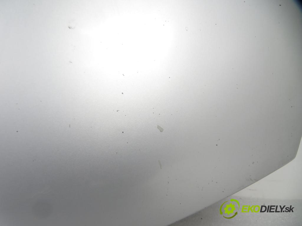 SKODA SUPERB I (3U4) SEDAN 2002 74,00 1.9 TDI - AVB 1896,00 kapota 9102 (Kapoty)